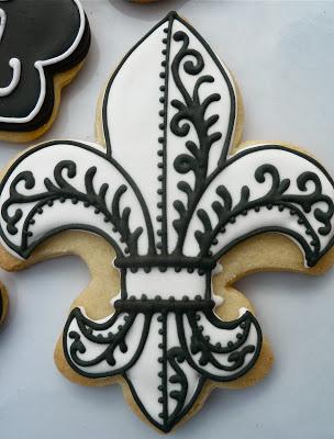 fleur de lis cookie cutter