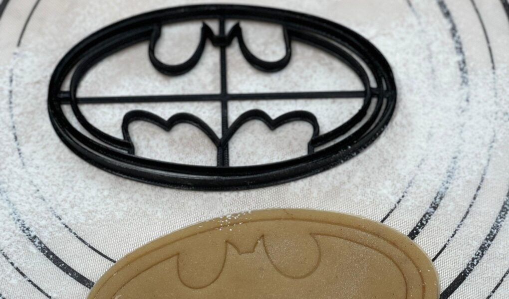 batman fondant cutter