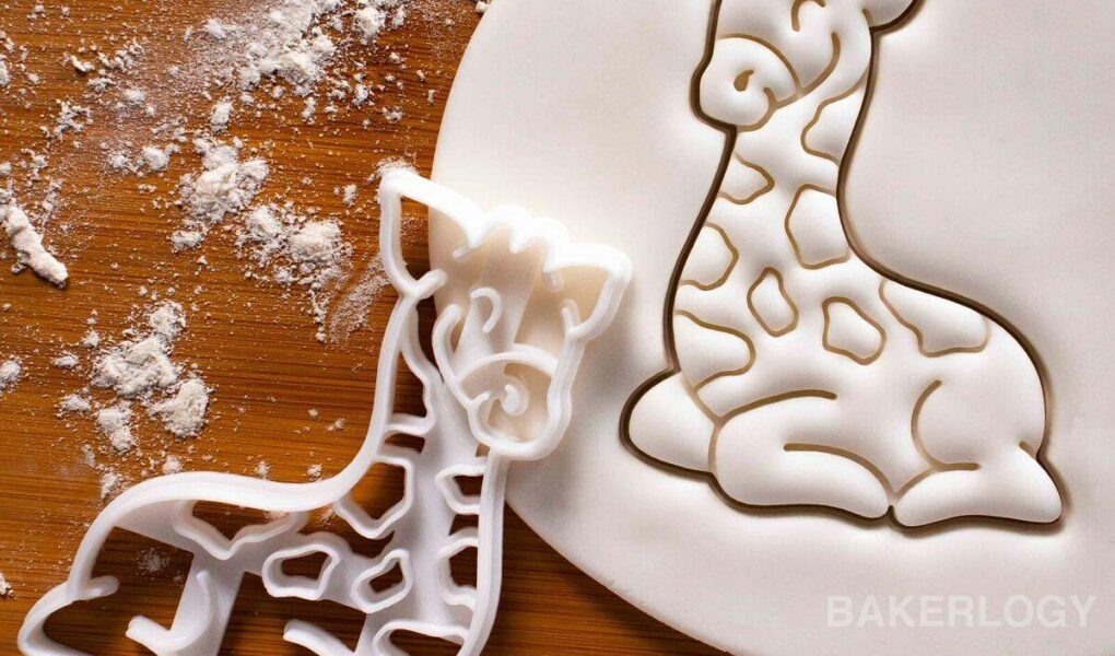 giraffe cookie cutter