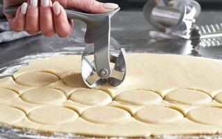 rolling cookie cutter