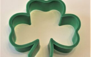 wilton shamrock cookie cutter