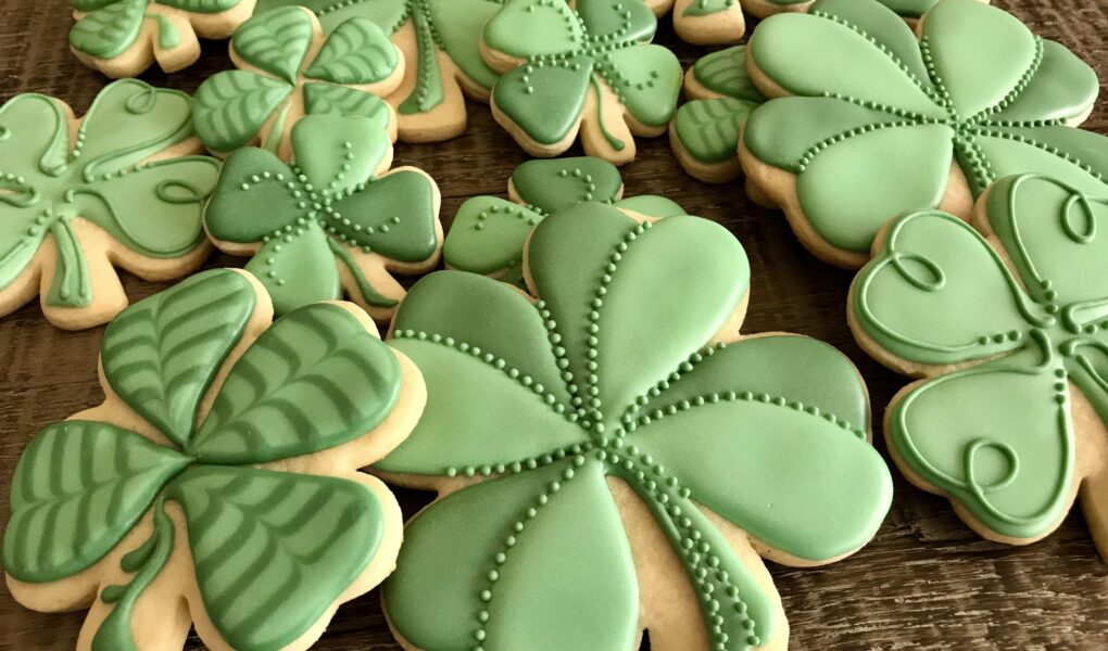 four leaf clover cookies