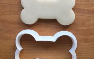 bone shaped cookie cutter