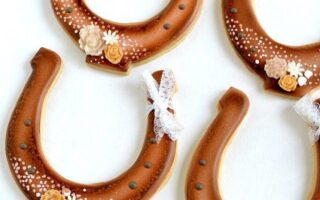 horseshoe cookie